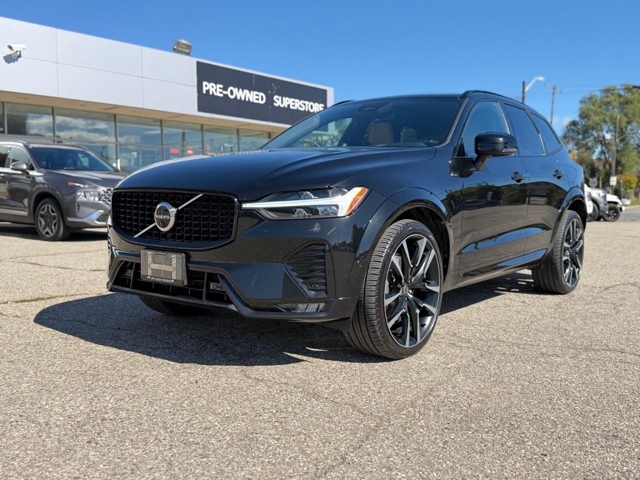 2023 Volvo XC60 B6 AWD Ultimate Dark Theme Photo0