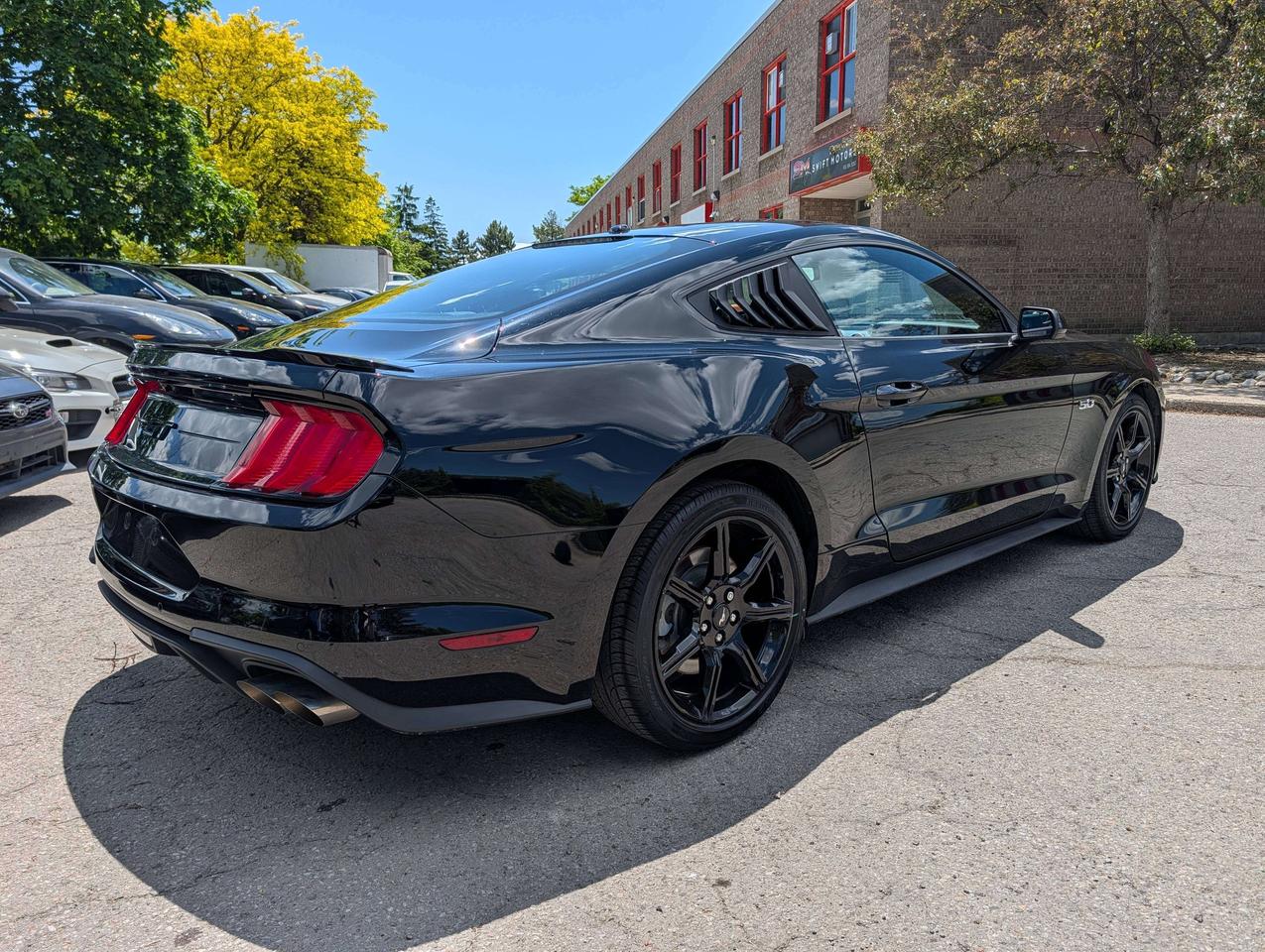 2018 Ford Mustang GT V8/ ONE OWNER/ NO ACCIDENTS/ FINANCING Photo
