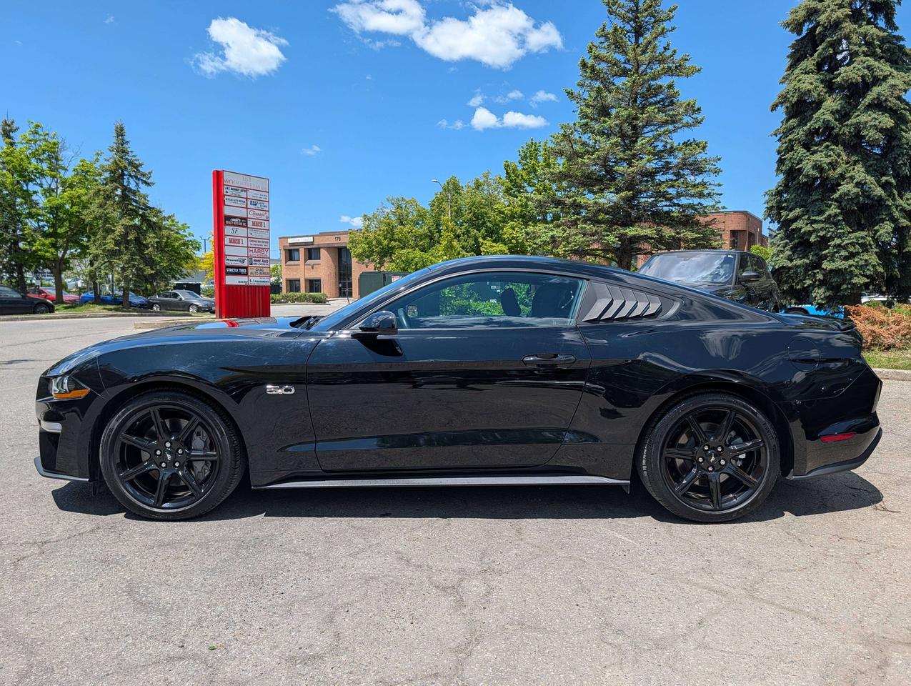 2018 Ford Mustang GT V8/ ONE OWNER/ NO ACCIDENTS/ FINANCING Photo