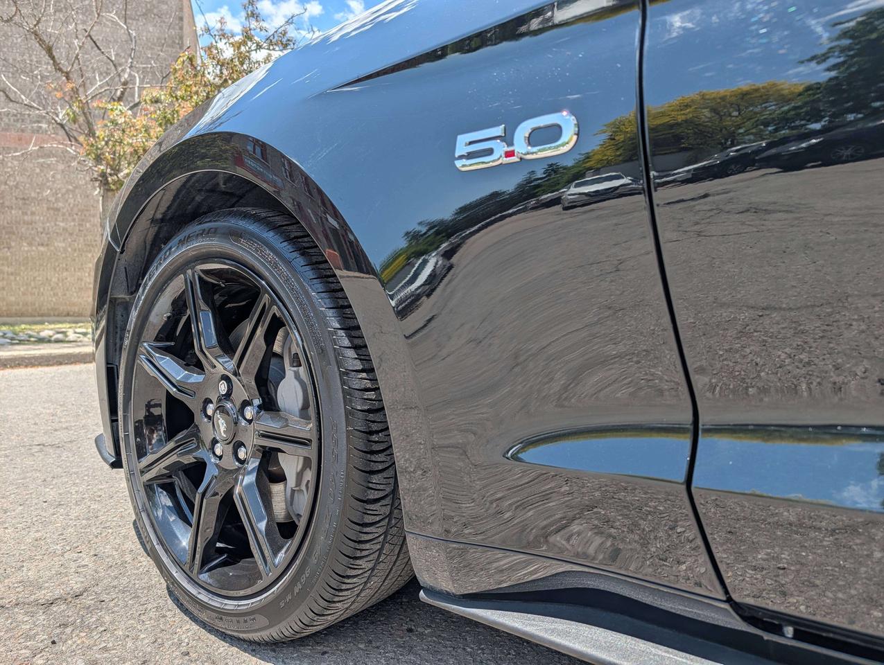 2018 Ford Mustang GT V8/ ONE OWNER/ NO ACCIDENTS/ FINANCING Photo