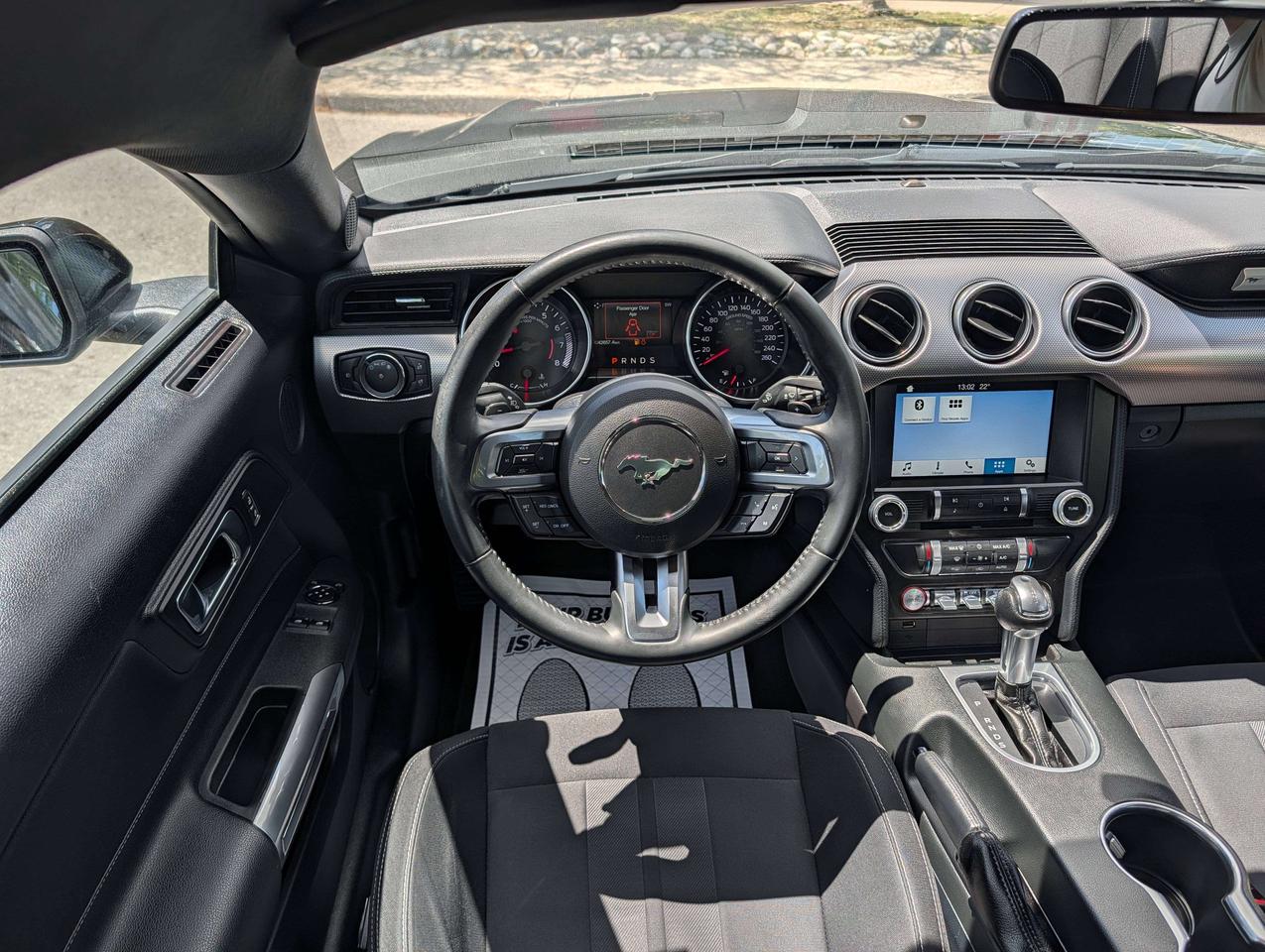2018 Ford Mustang GT V8/ ONE OWNER/ NO ACCIDENTS/ FINANCING Photo