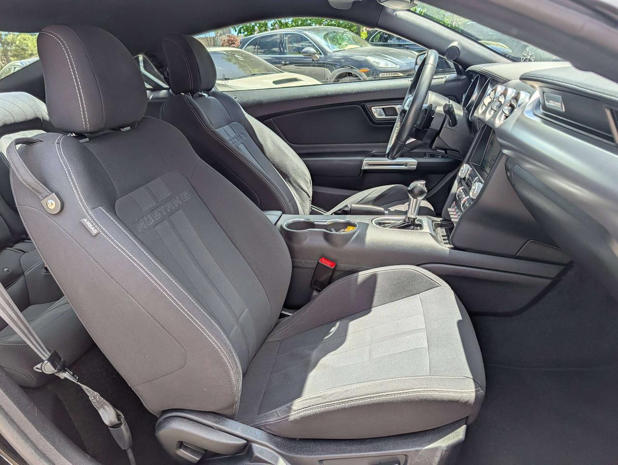 2018 Ford Mustang GT V8/ ONE OWNER/ NO ACCIDENTS/ FINANCING Photo