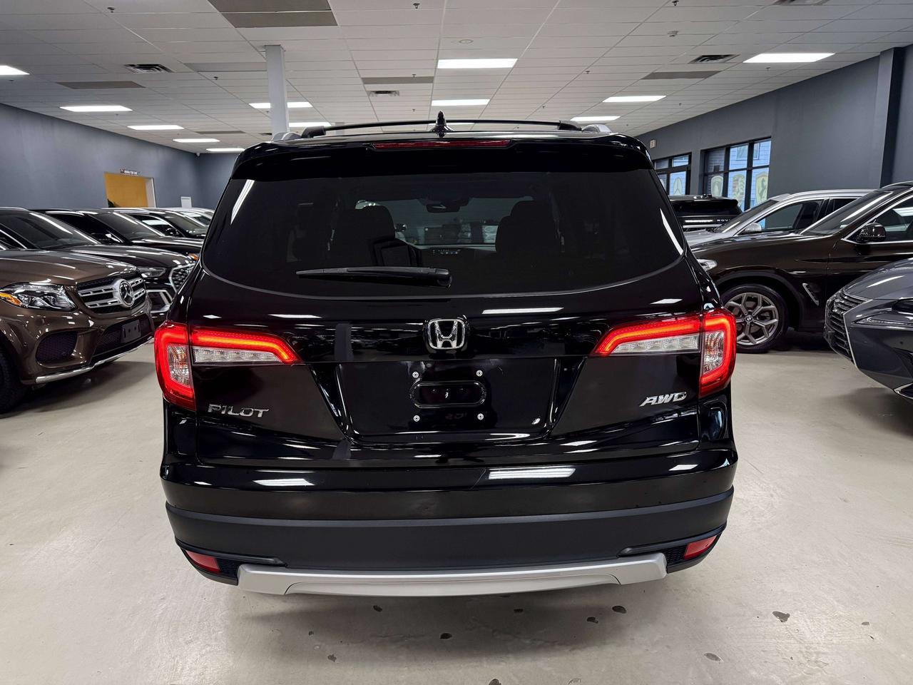 2019 Honda Pilot EX Photo3