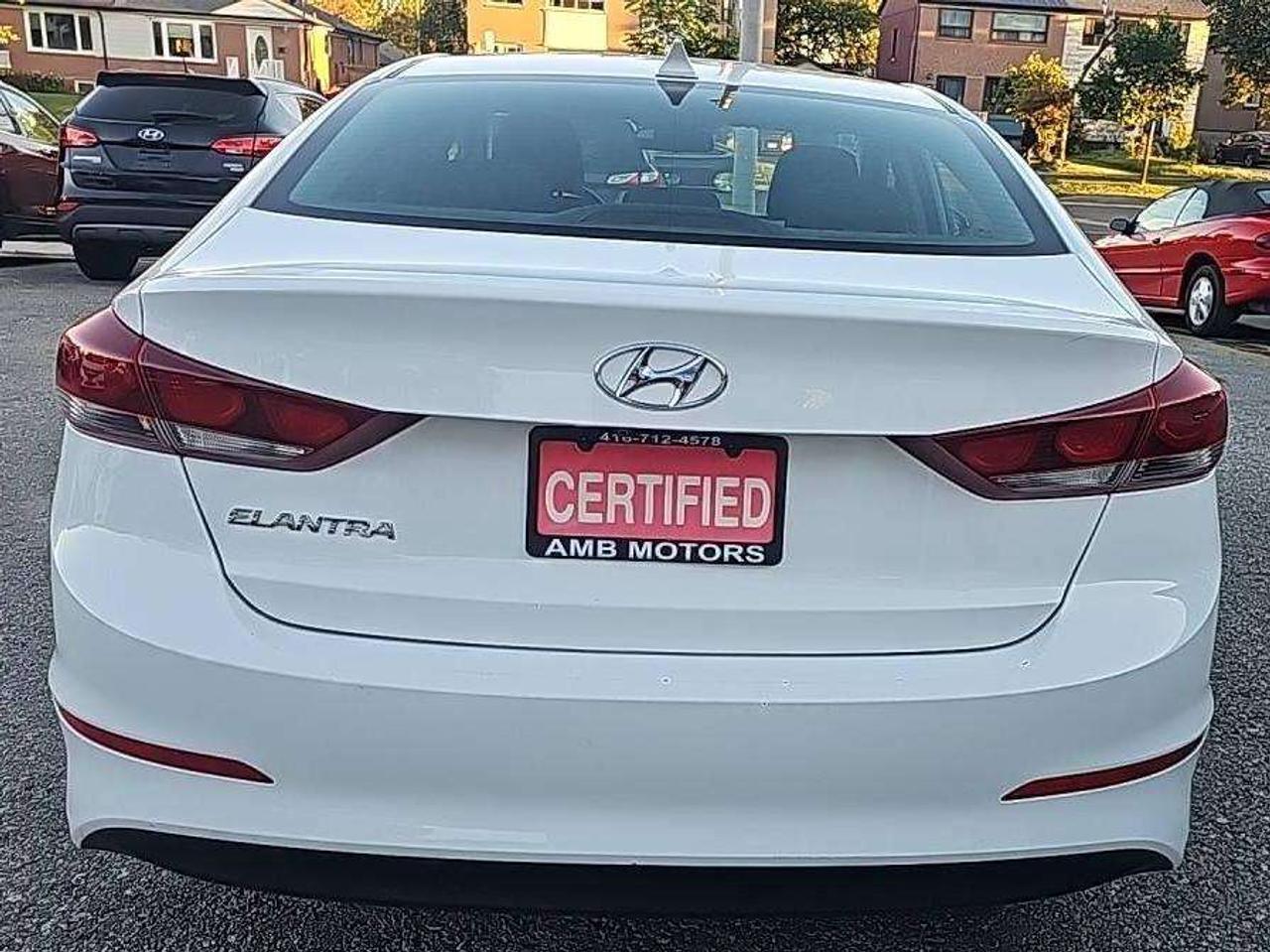 2017 Hyundai Elantra GLS Photo