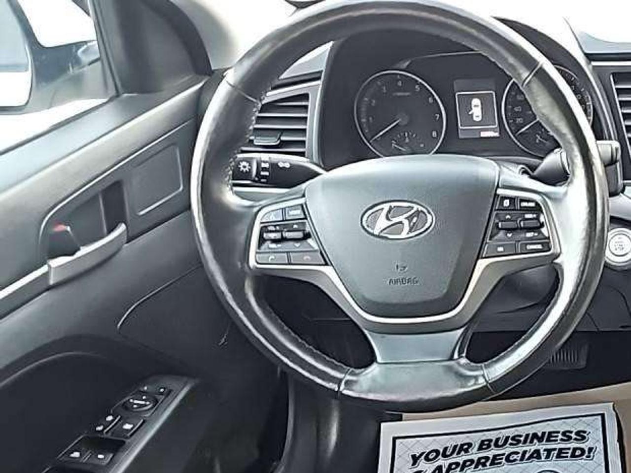 2017 Hyundai Elantra GLS Photo
