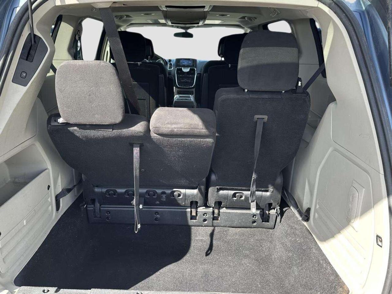 2011 Chrysler Town & Country 4dr Wgn Touring - AS IS Photo