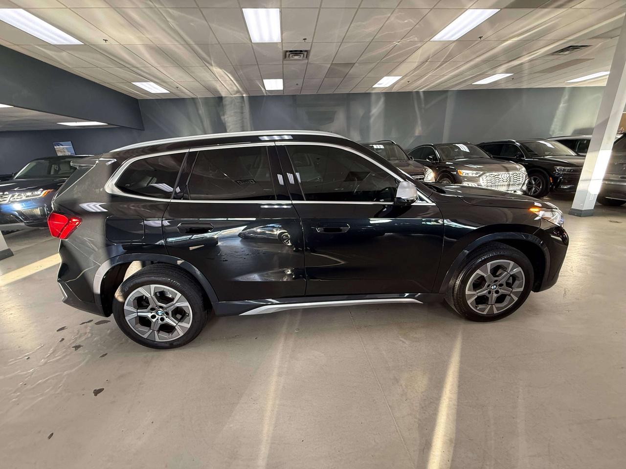 2023 BMW X1 xDrive**PREMIUM ENHANCE**HEADS UP HK SOUND Photo
