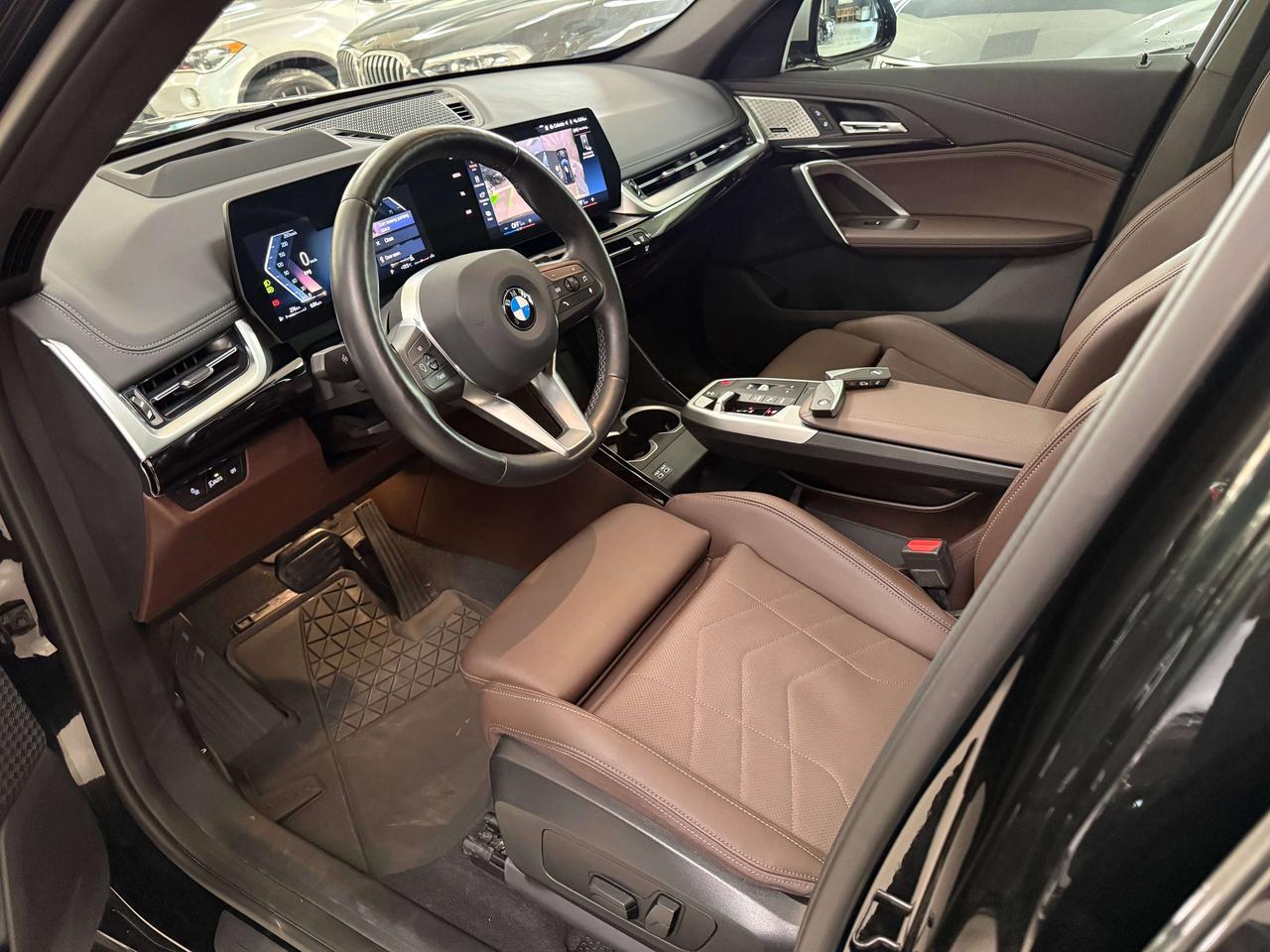 2023 BMW X1 xDrive**PREMIUM ENHANCE**HEADS UP HK SOUND Photo