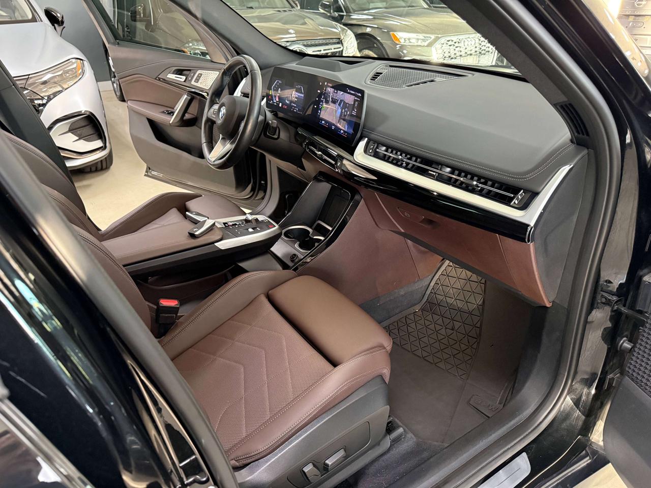 2023 BMW X1 xDrive**PREMIUM ENHANCE**HEADS UP HK SOUND Photo