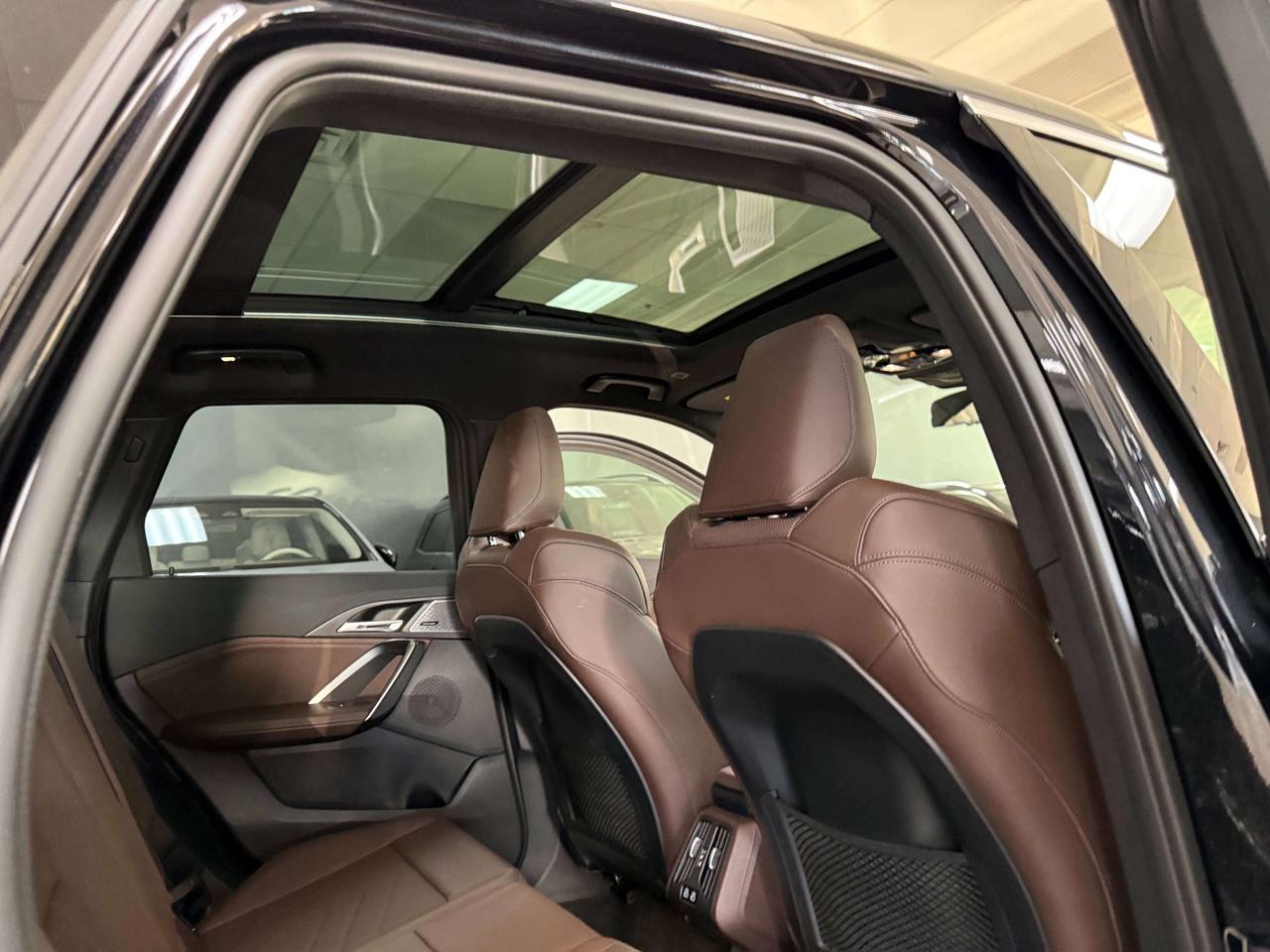 2023 BMW X1 xDrive**PREMIUM ENHANCE**HEADS UP HK SOUND Photo