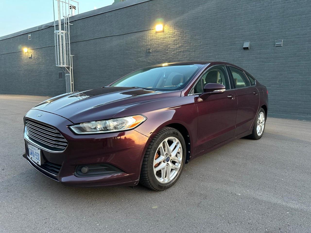 2013 Ford Fusion 4dr Sdn SE FWD Photo
