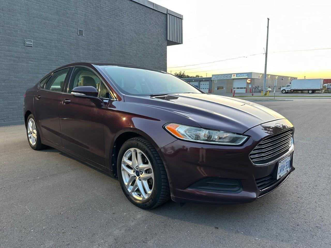 2013 Ford Fusion 4dr Sdn SE FWD Photo