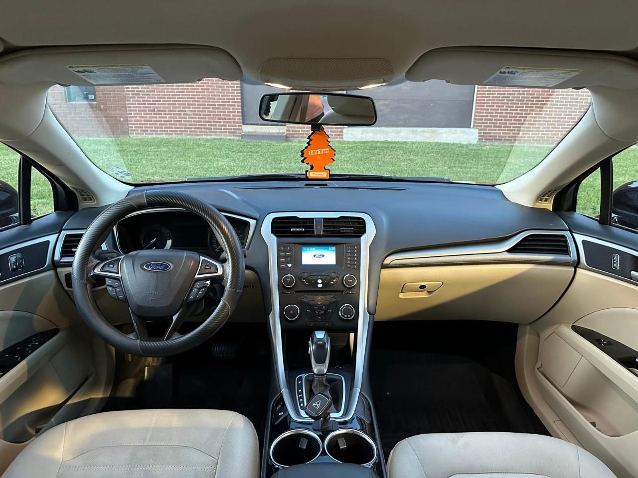 2013 Ford Fusion 4dr Sdn SE FWD Photo