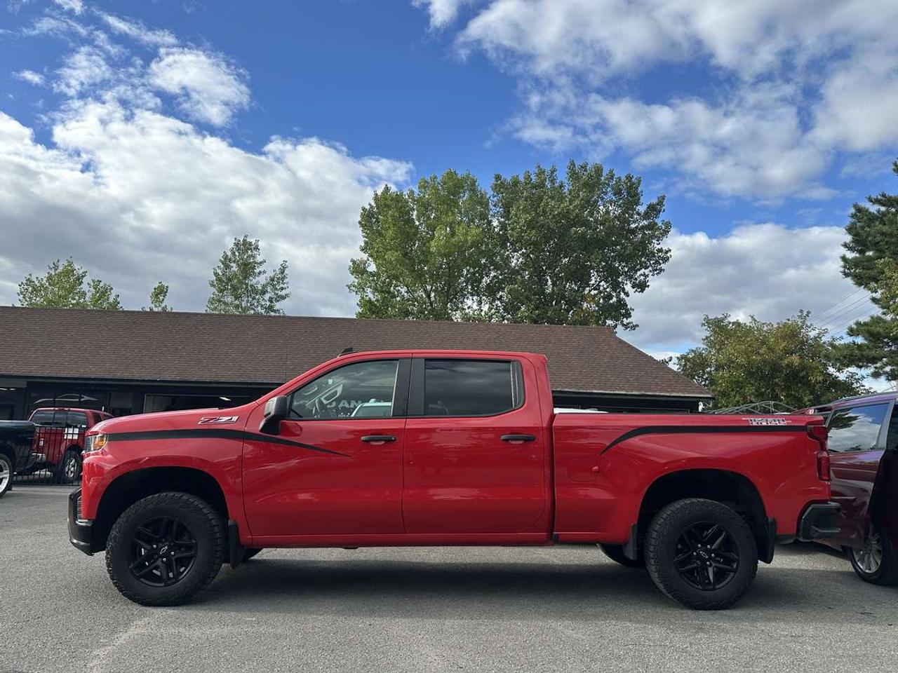 2019 Chevrolet Silverado 1500 Custom Trail Boss W/Z71 Photo