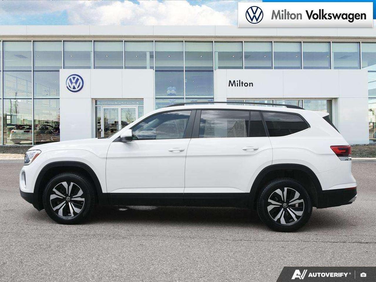 2024 Volkswagen Atlas Comfortline 2.0 TSI 4MOTION Photo2