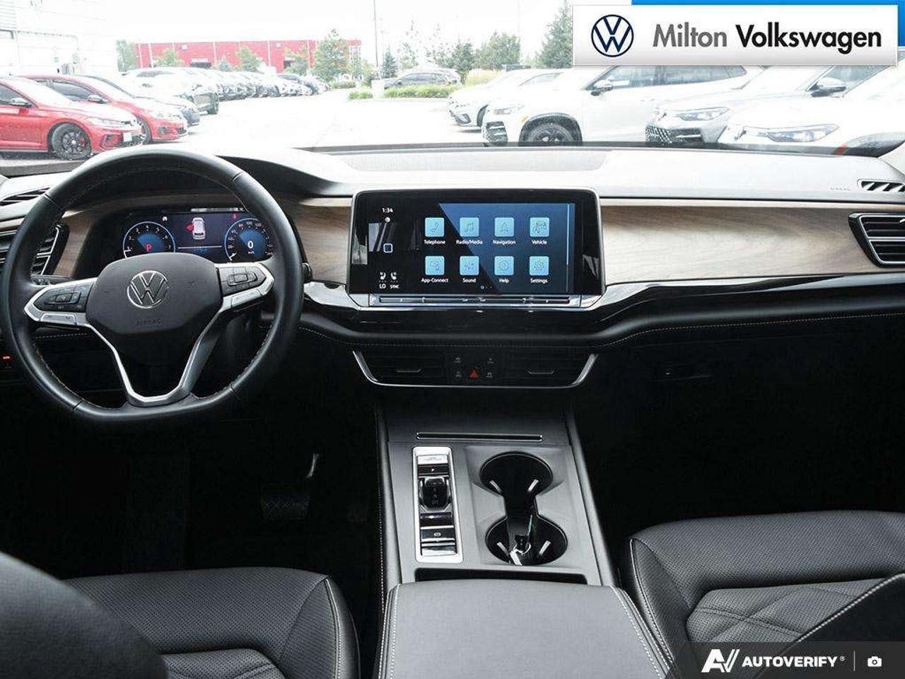2024 Volkswagen Atlas Comfortline 2.0 TSI 4MOTION Photo