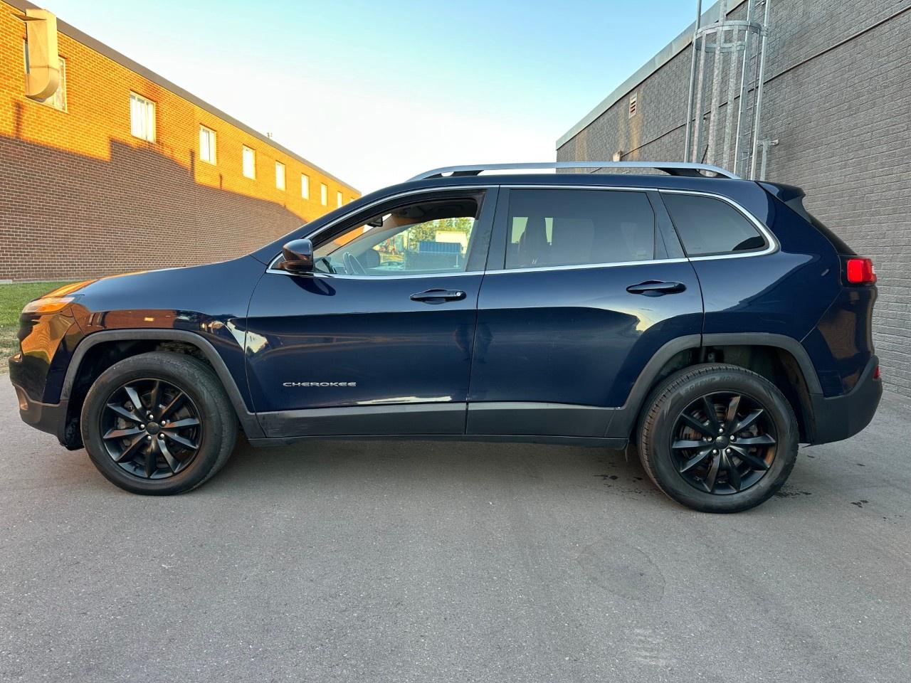 2016 Jeep Cherokee 4WD 4Dr Limited Photo