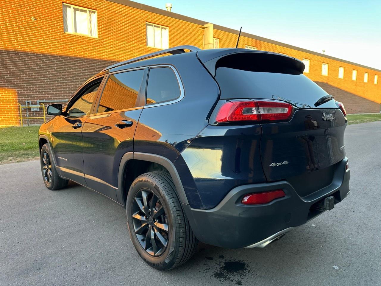 2016 Jeep Cherokee 4WD 4Dr Limited Photo