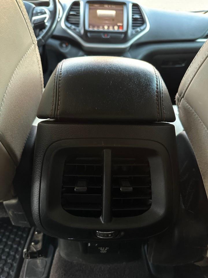 2016 Jeep Cherokee 4WD 4Dr Limited Photo