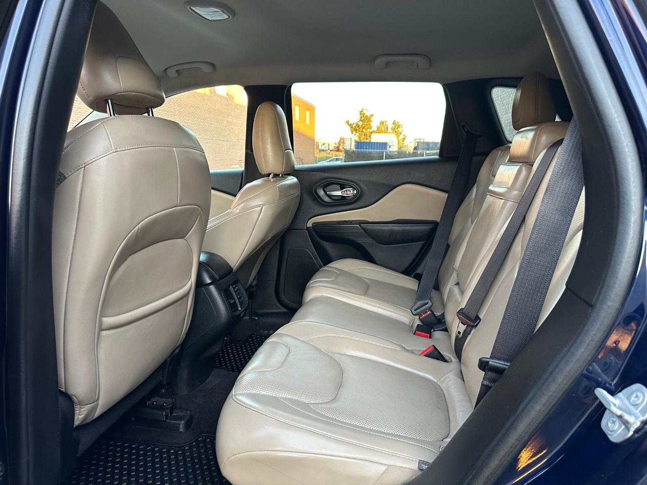 2016 Jeep Cherokee 4WD 4Dr Limited Photo