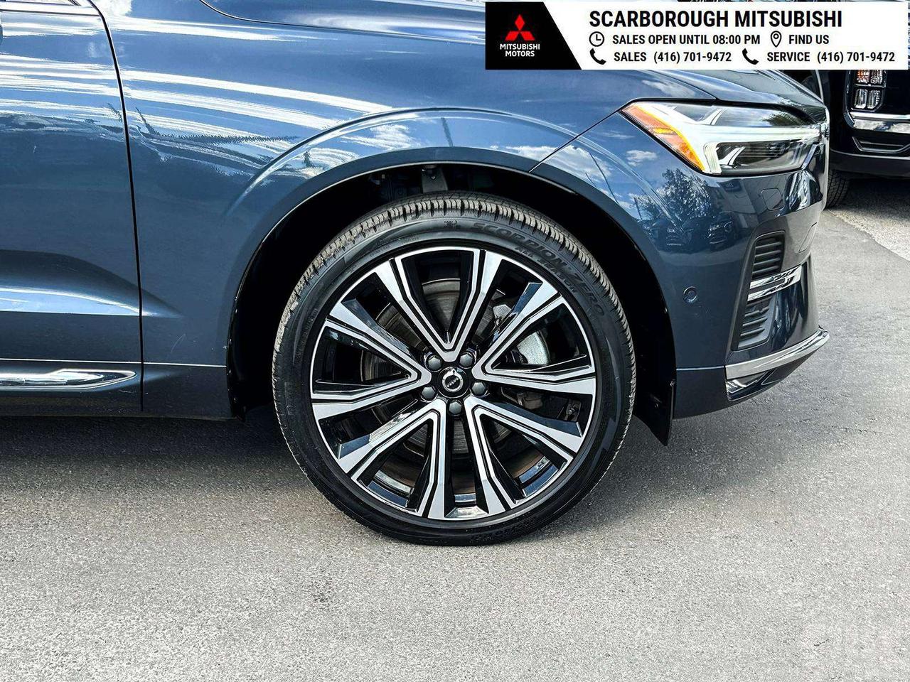 2023 Volvo XC60 Ultimate bright theme I heated steeling wheel  . Photo