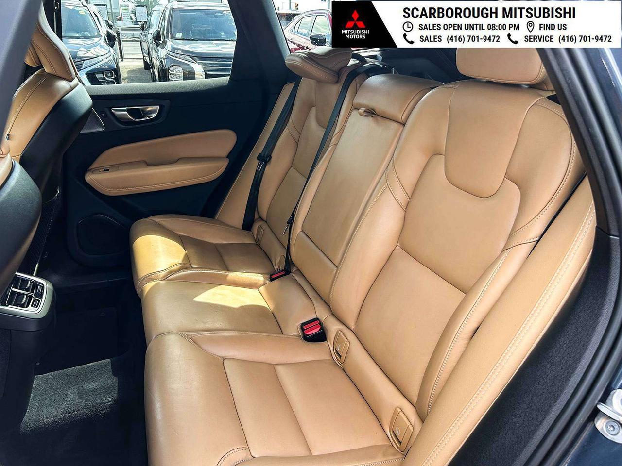 2023 Volvo XC60 Ultimate bright theme I heated steeling wheel  . Photo