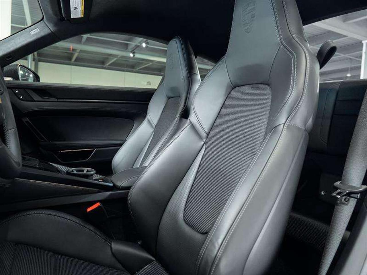2025 Porsche 911 GT3 Coupe with Touring Package Photo