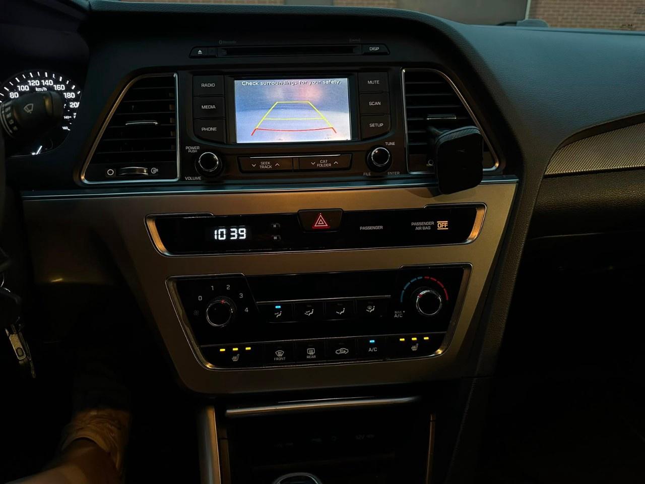 2017 Hyundai Sonata 4dr Sdn 2.4L Auto GL Photo