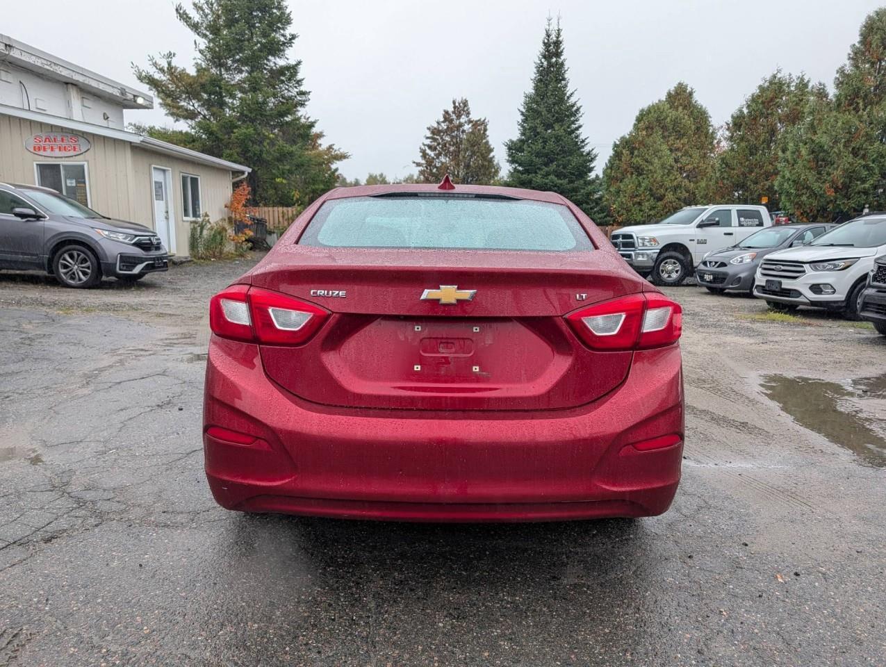 2018 Chevrolet Cruze LT Auto 4dr Sedan Photo
