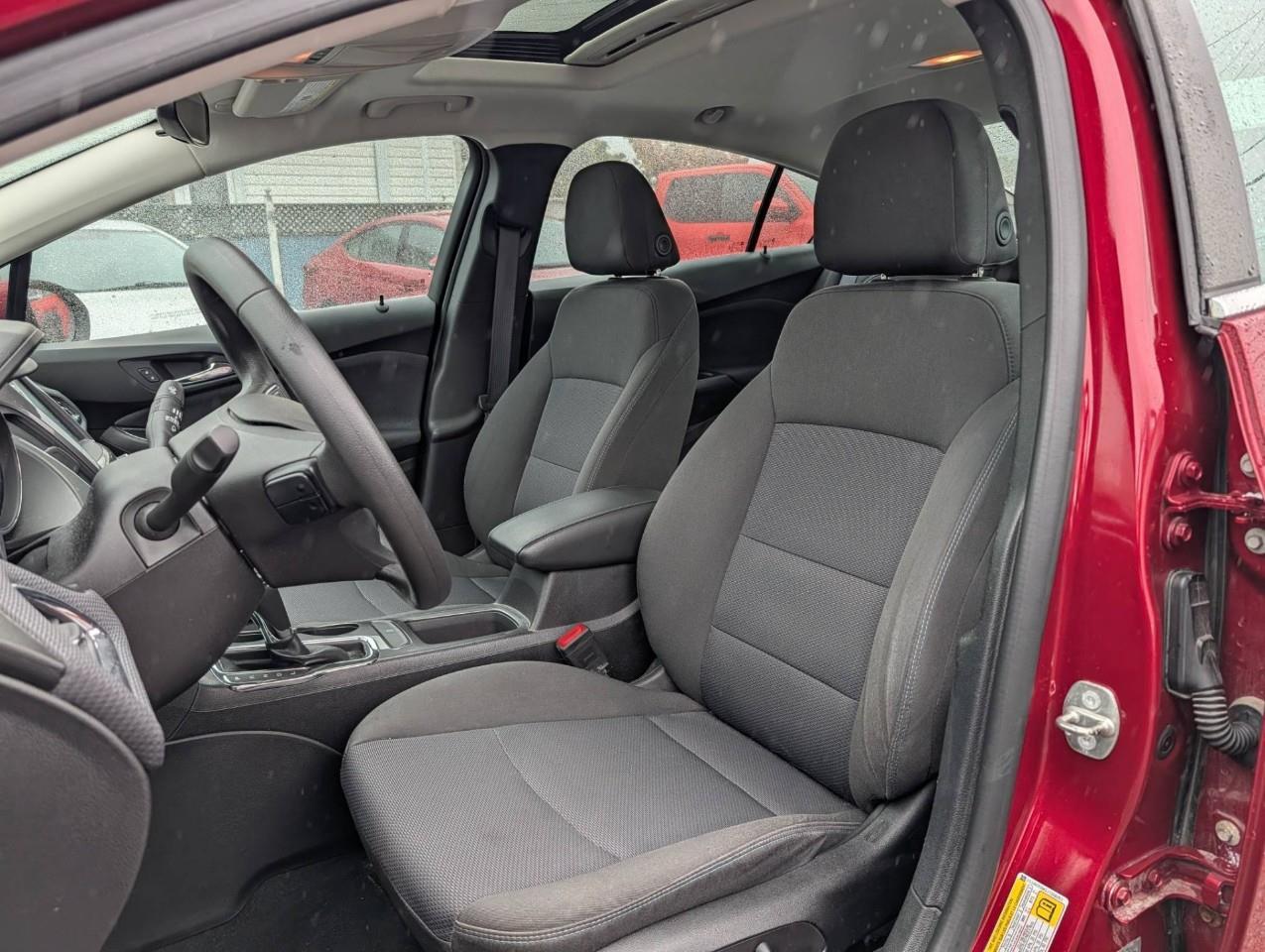 2018 Chevrolet Cruze LT Auto 4dr Sedan Photo