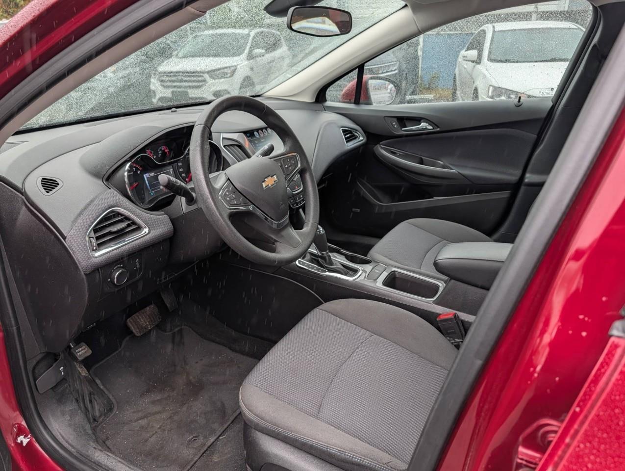 2018 Chevrolet Cruze LT Auto 4dr Sedan Photo