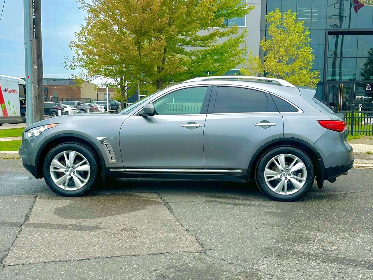 2014 Infiniti QX70 Premium Photo