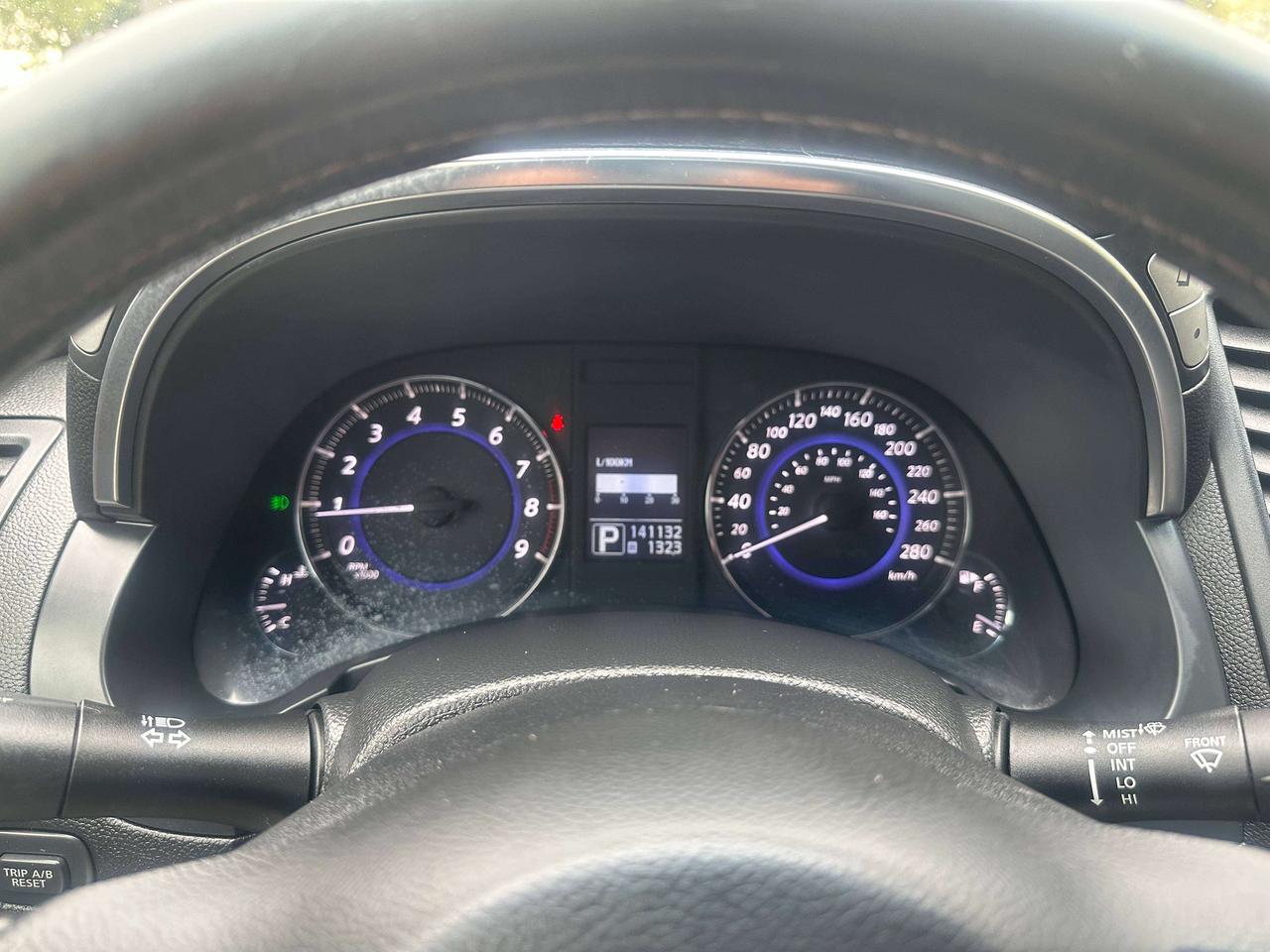 2014 Infiniti QX70 Premium Photo