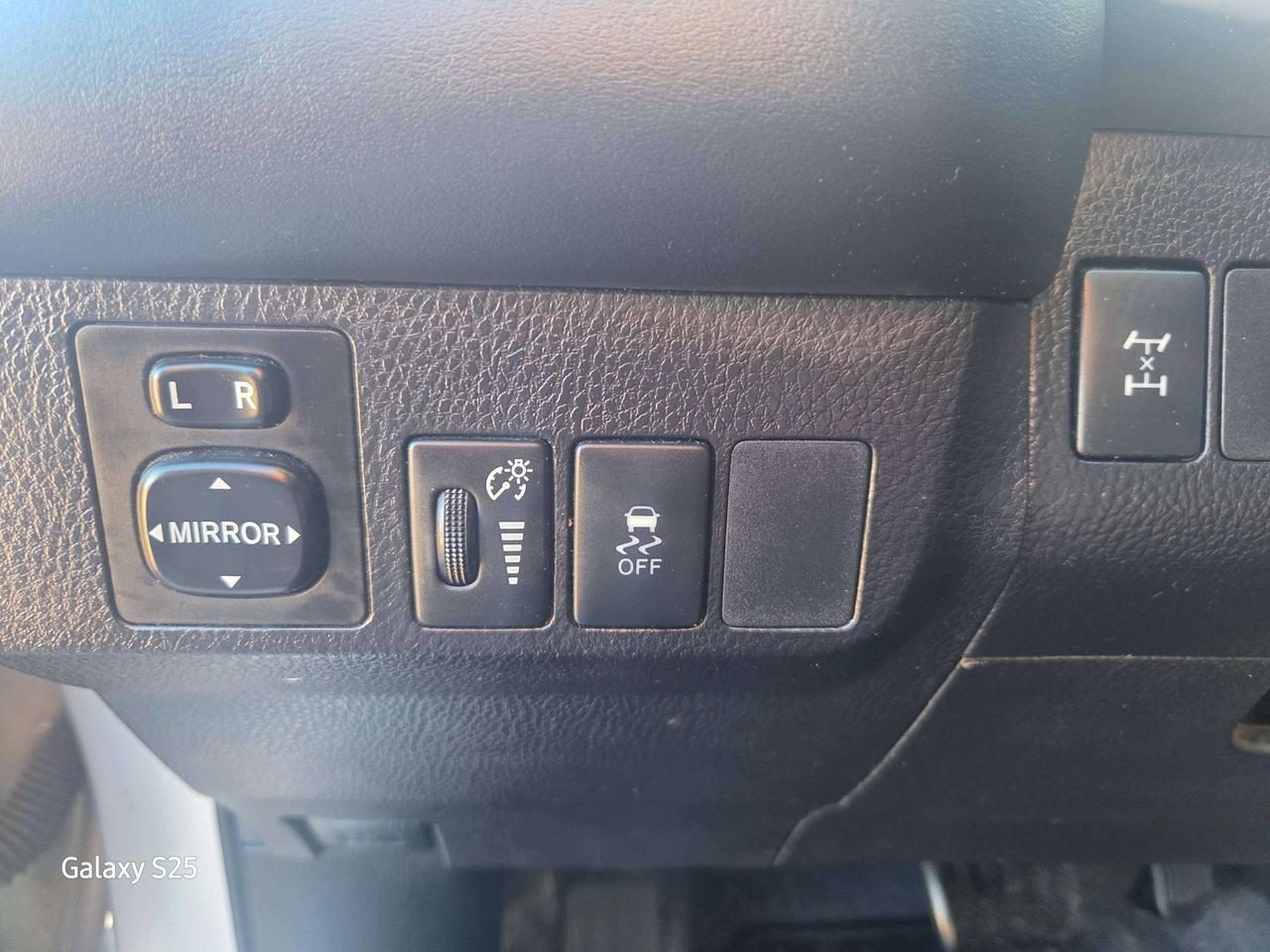 2015 Toyota RAV4 XLE Photo