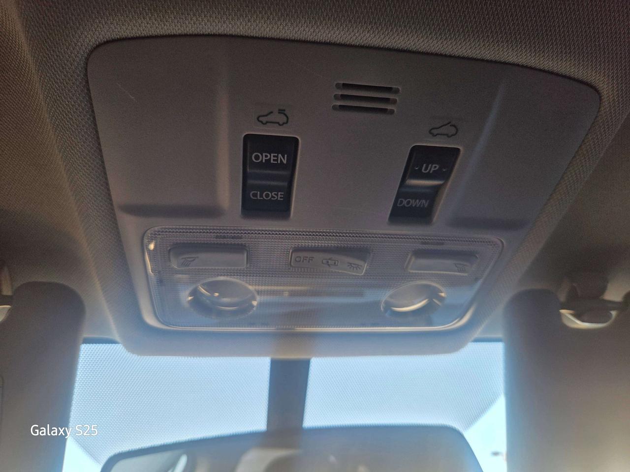 2015 Toyota RAV4 XLE Photo