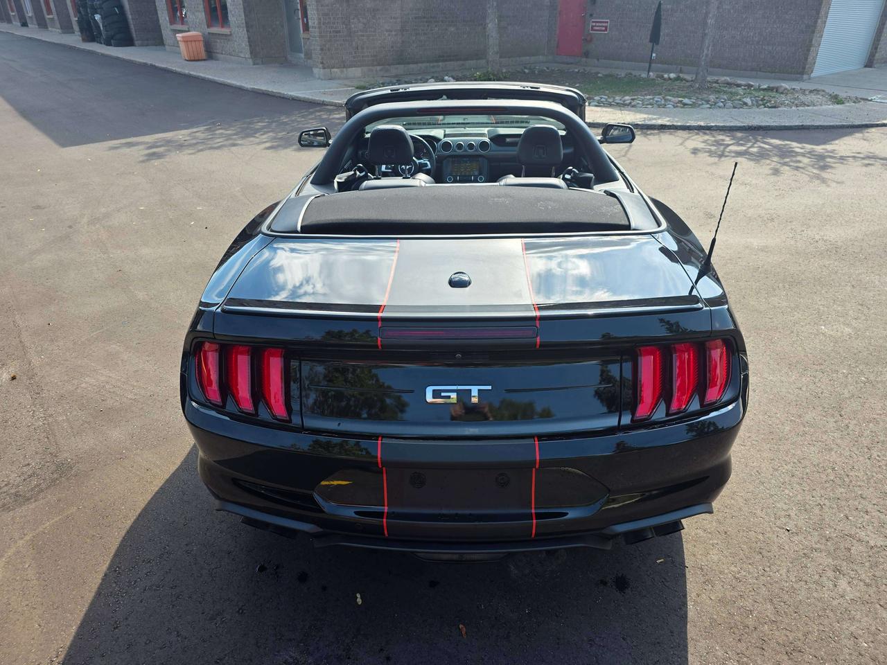 2021 Ford Mustang GT Convertible / Manual / Performance Package Photo