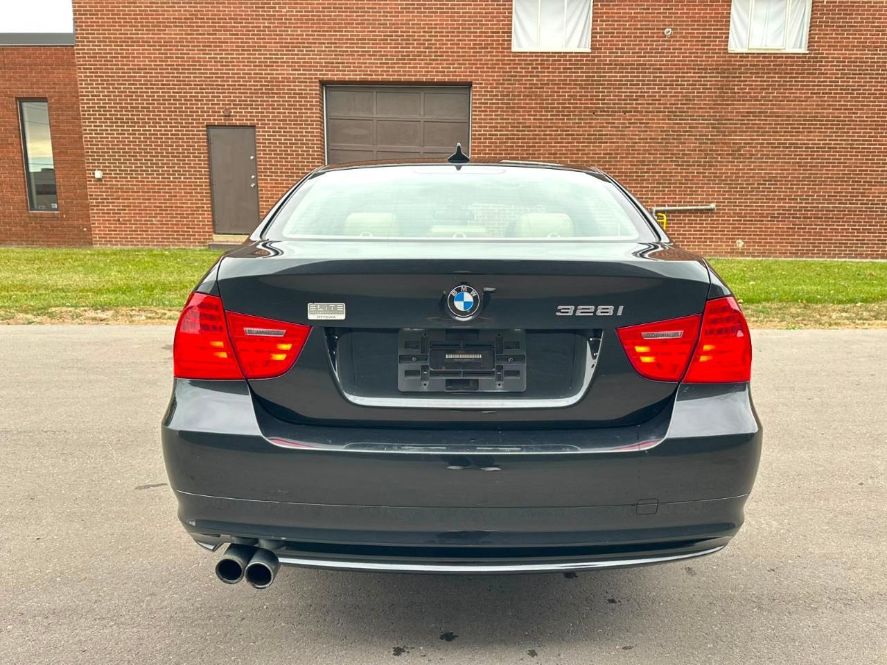 2011 BMW 3 Series 4dr Sdn 328i xDrive AWD Exec Ed Photo