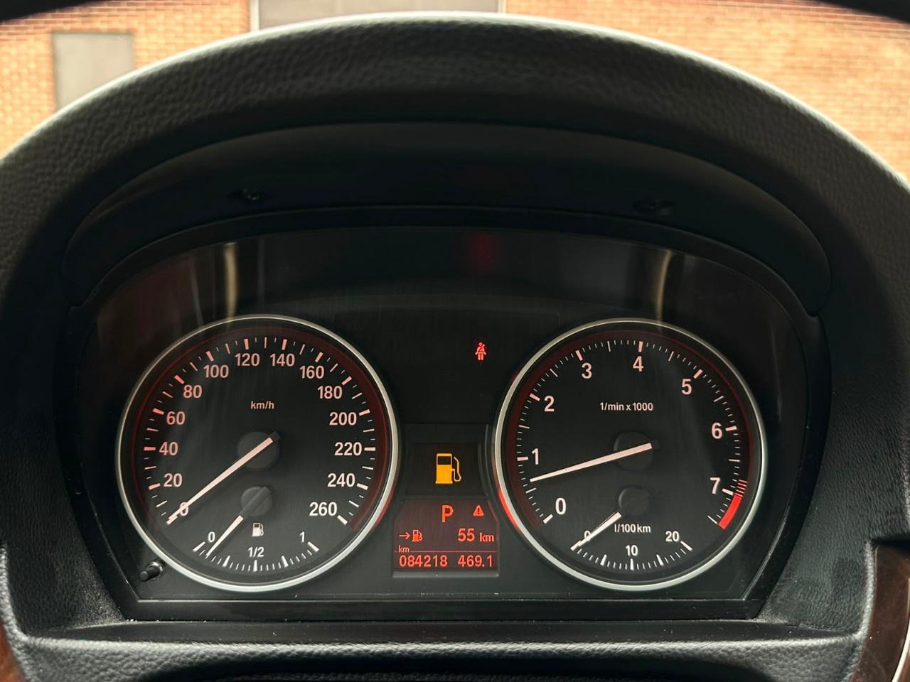 2011 BMW 3 Series 4dr Sdn 328i xDrive AWD Exec Ed Photo