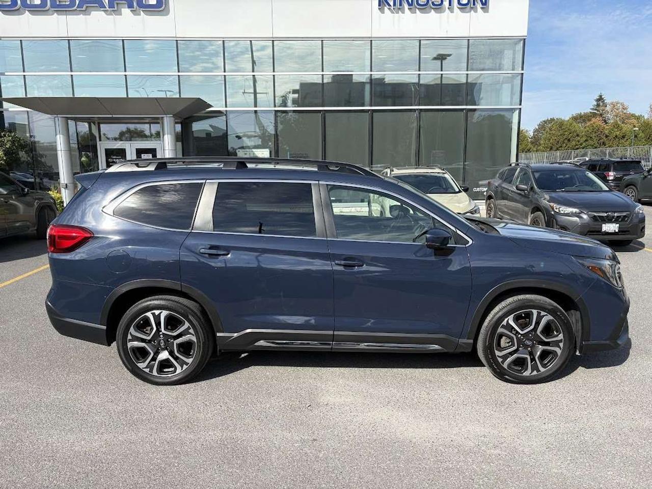 2024 Subaru ASCENT Limited Photo3
