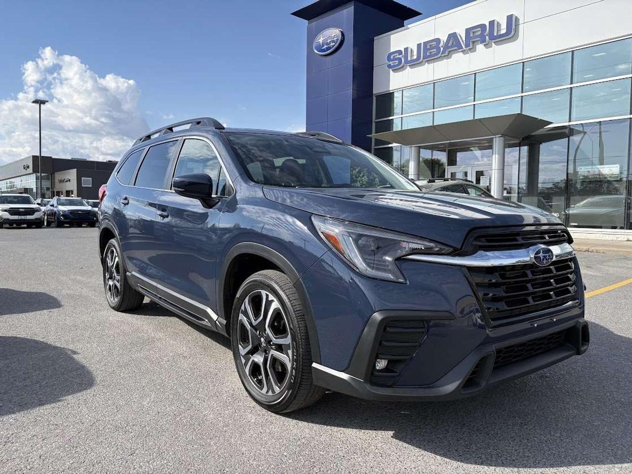 2024 Subaru ASCENT Limited Photo
