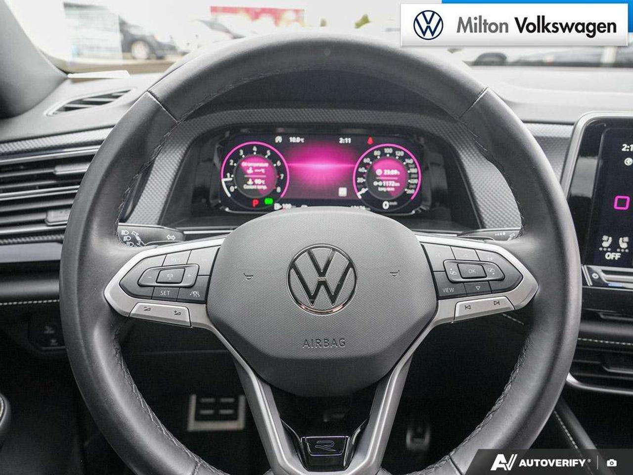 2025 Volkswagen Atlas Execline 2.0 TSI 4MOTION FULLY LOADED!   CLEAN CARFAX   CPO   APPLE CARPLAY/ANDROID *AUTO*   LEATHER SEATING Photo