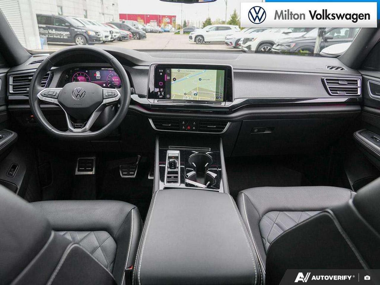 2025 Volkswagen Atlas Execline 2.0 TSI 4MOTION FULLY LOADED!   CLEAN CARFAX   CPO   APPLE CARPLAY/ANDROID *AUTO*   LEATHER SEATING Photo