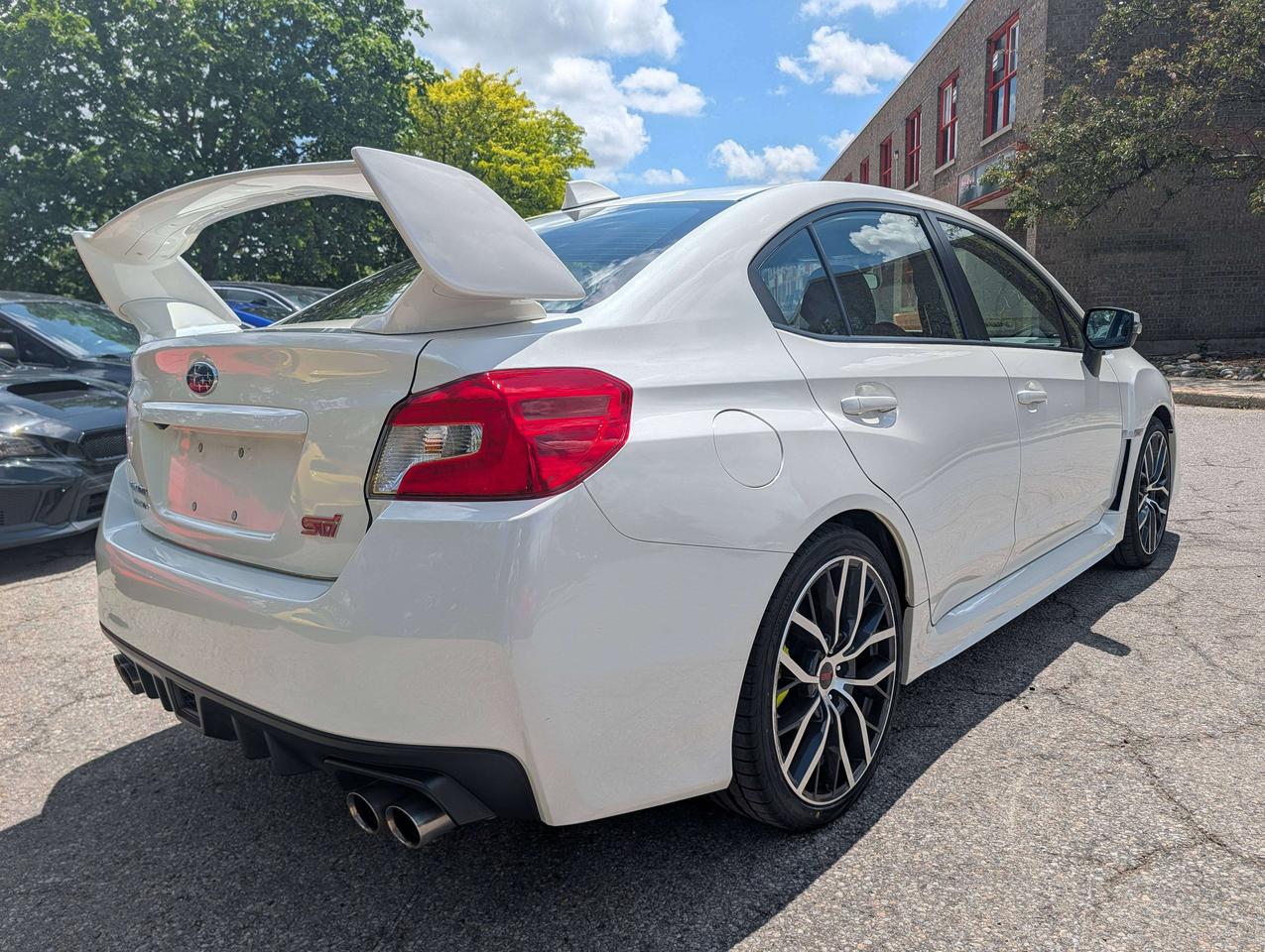 2020 Subaru WRX STI Sport / No Accidents / Low KM / Financing Photo