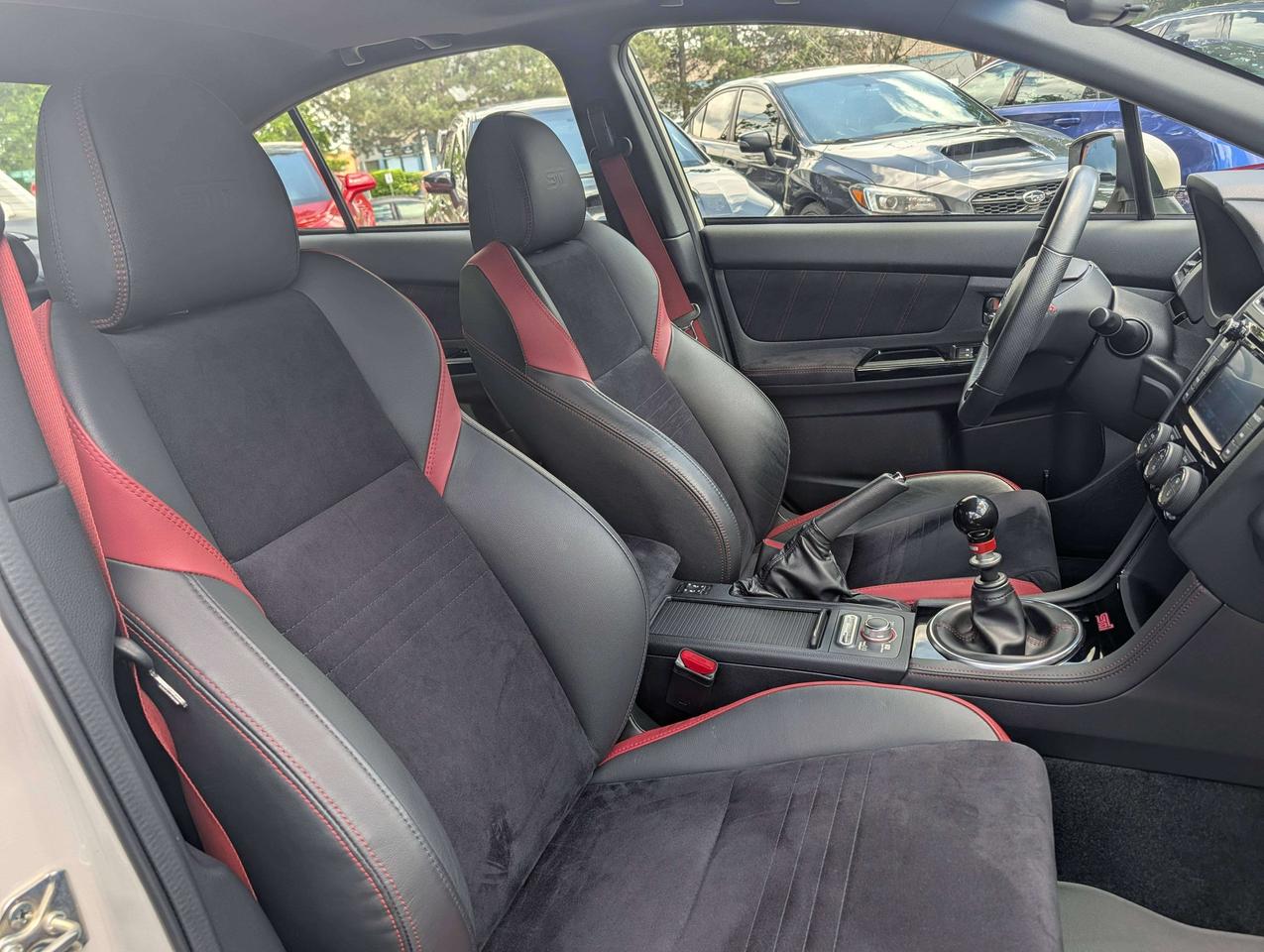 2020 Subaru WRX STI Sport / No Accidents / Low KM / Financing Photo