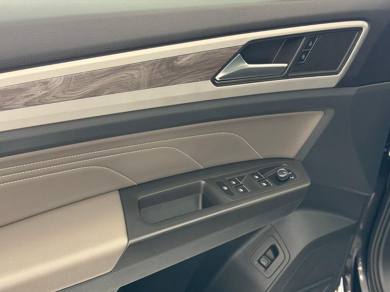2022 Volkswagen Atlas Cross Sport Comfortline 3.6 FSI 4MOTION Photo