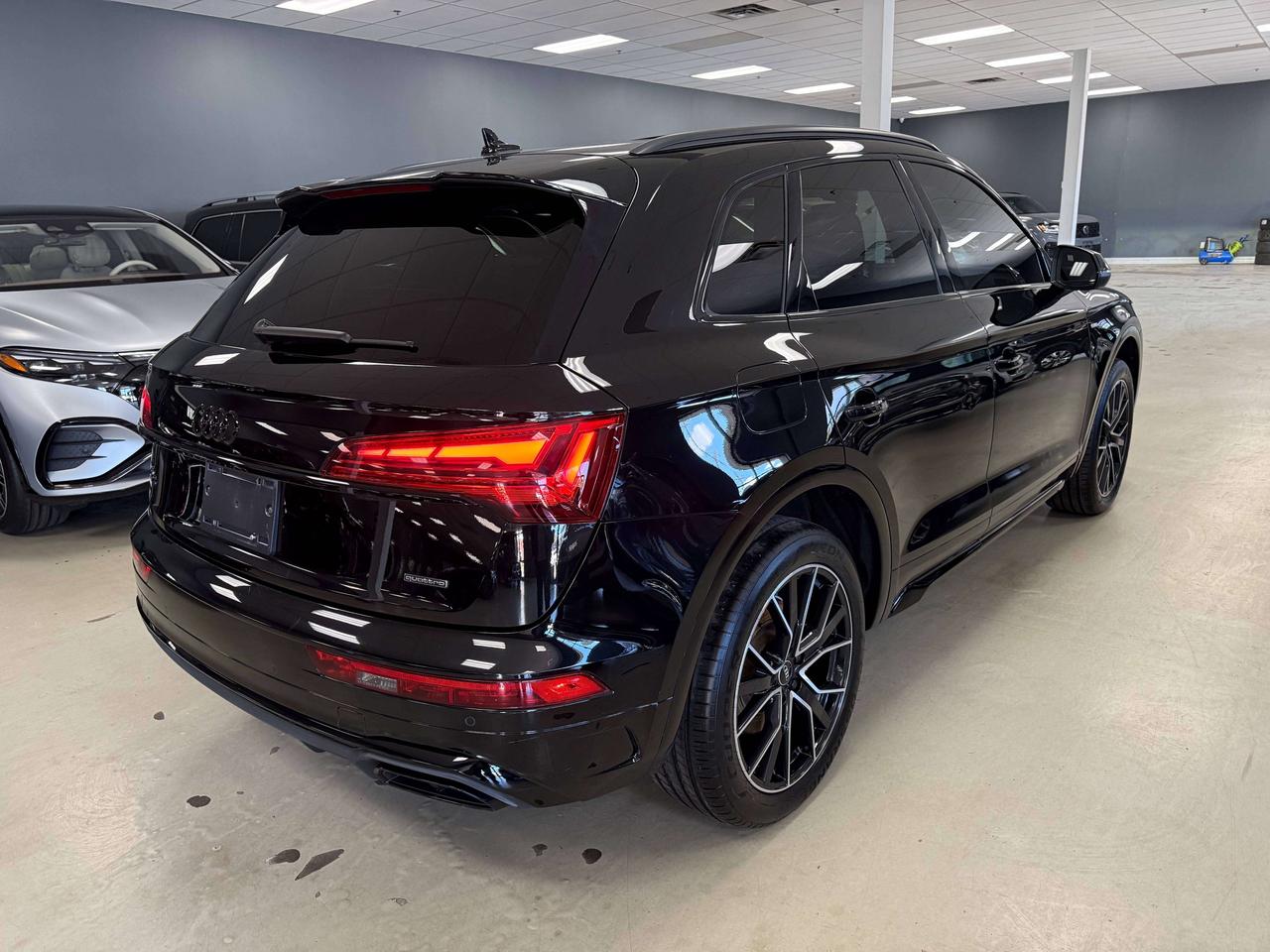 2022 Audi Q5 Technik Photo