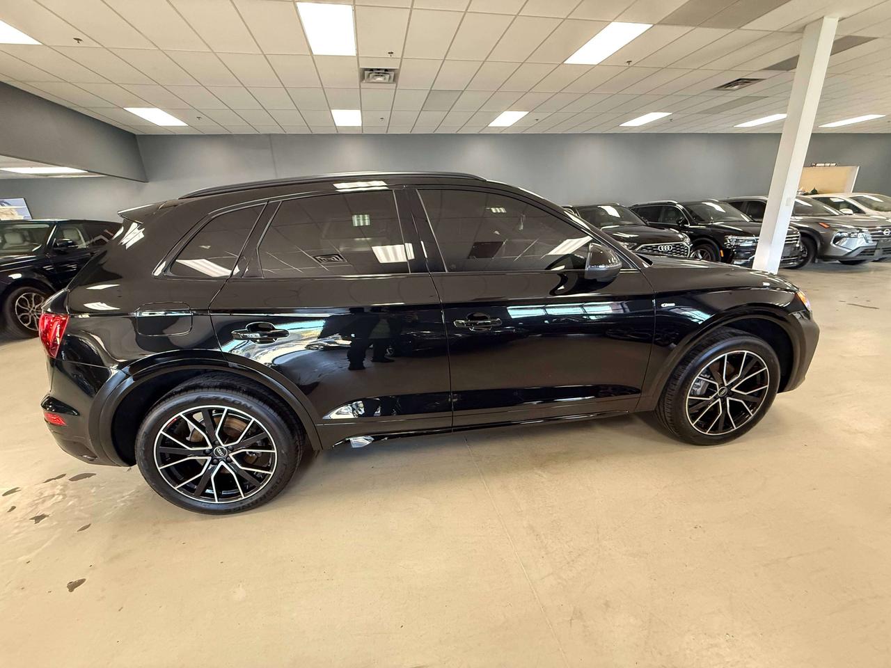 2022 Audi Q5 Technik Photo