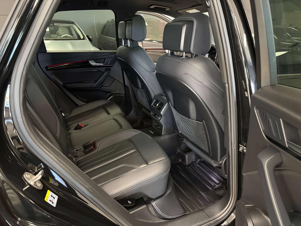 2022 Audi Q5 Technik Photo