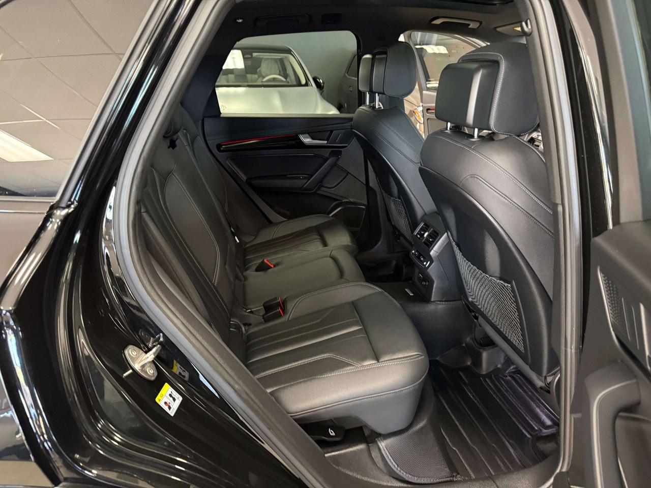 2022 Audi Q5 Technik Photo