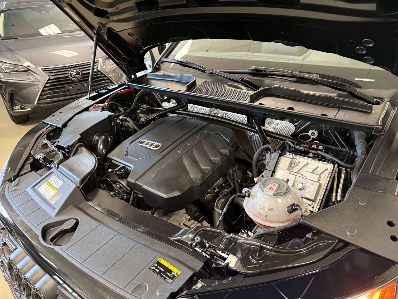 2022 Audi Q5 Technik Photo